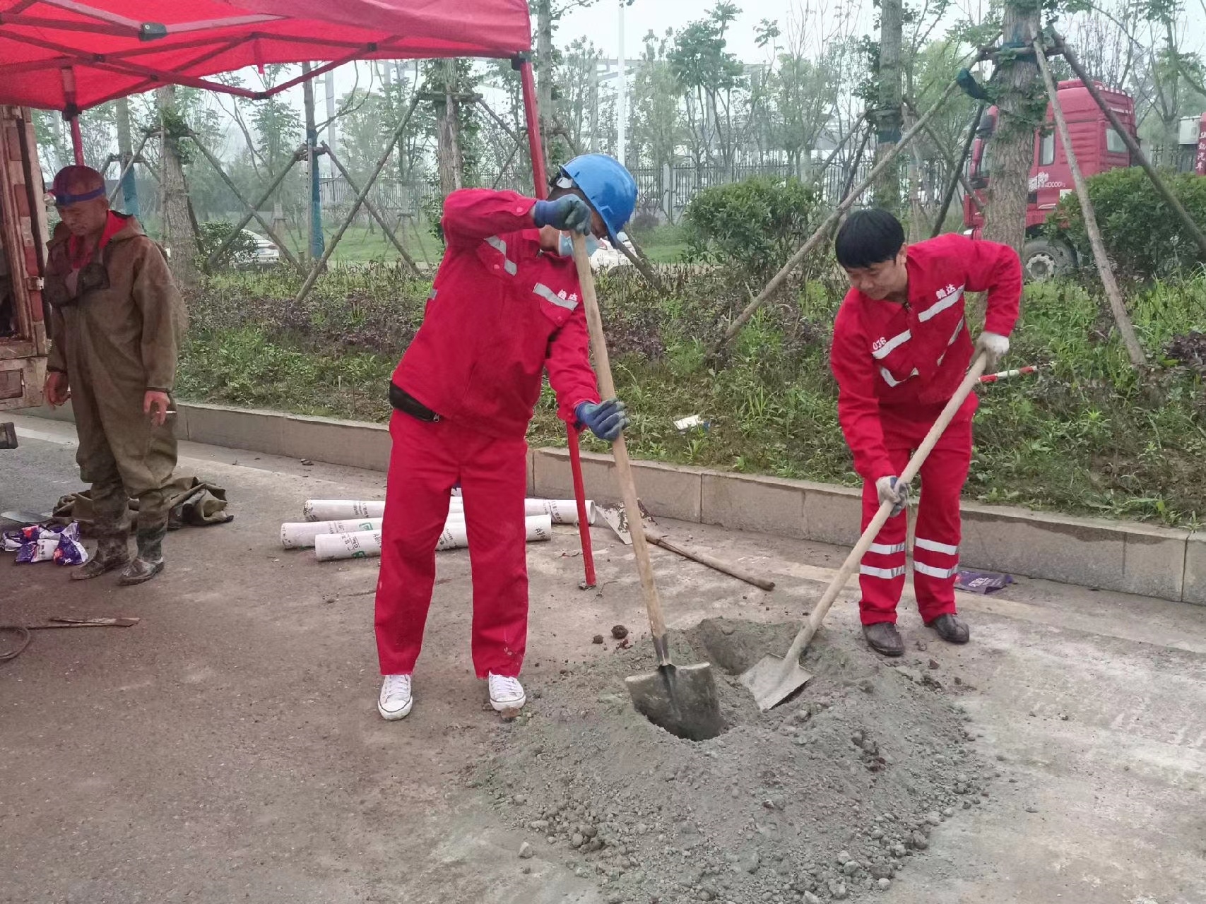 济水街道管道疏通哪家好】及时进行市政管道清淤